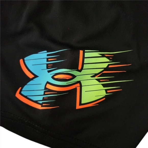 Under Armour Baby Boys Black Athletic Shorts with Green-Blue Logo Size 18 Months - Picture 2 of 8